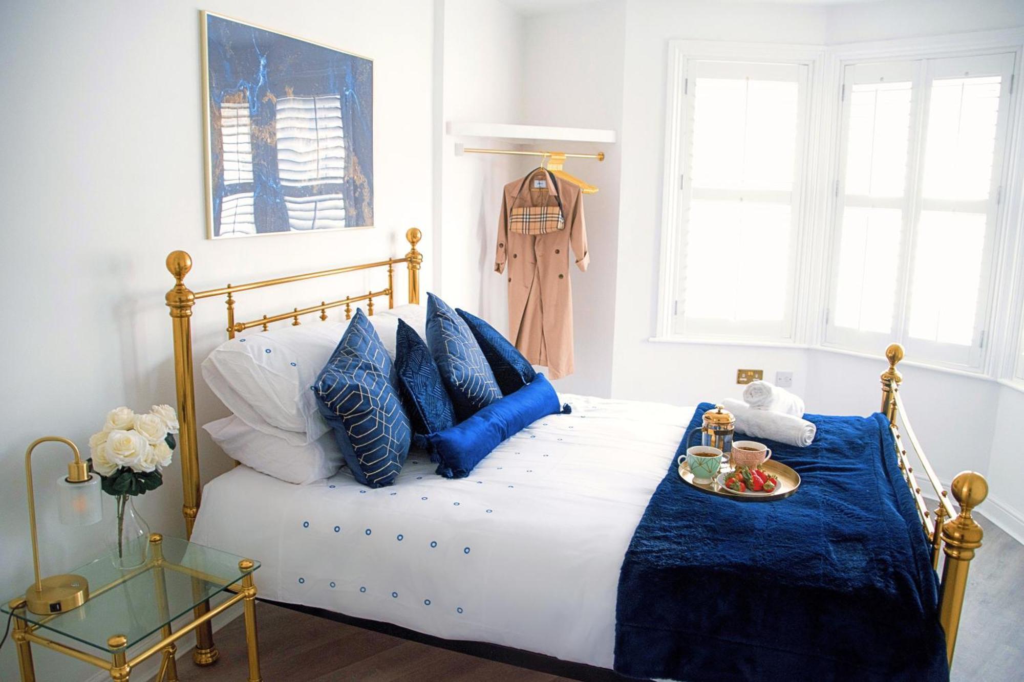Modern Town Centre Flat - Free Shared Parking, King Size Bed, 5 Minutes Walk To Beach Bournemouth Exteriér fotografie