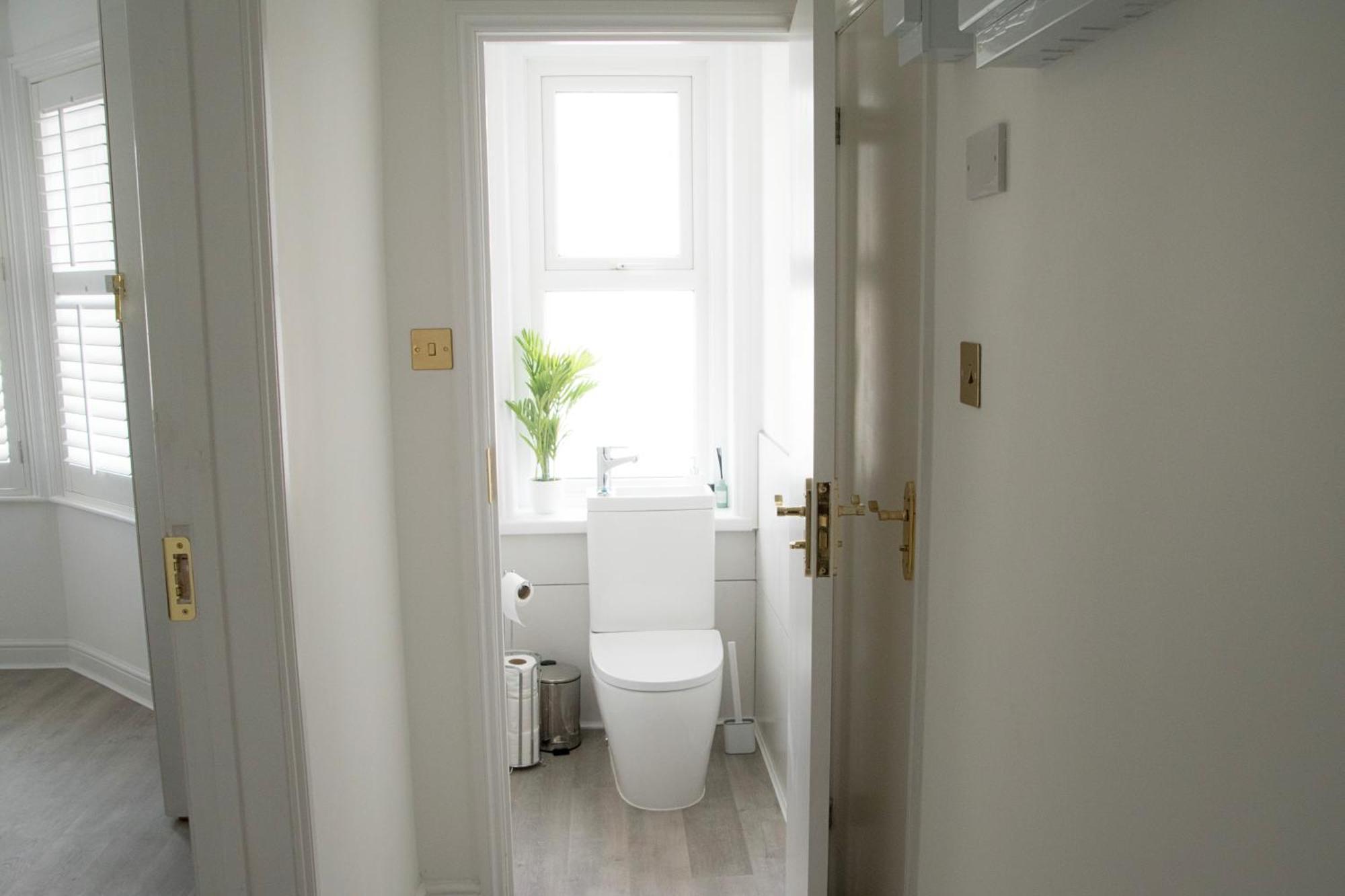 Modern Town Centre Flat - Free Shared Parking, King Size Bed, 5 Minutes Walk To Beach Bournemouth Exteriér fotografie