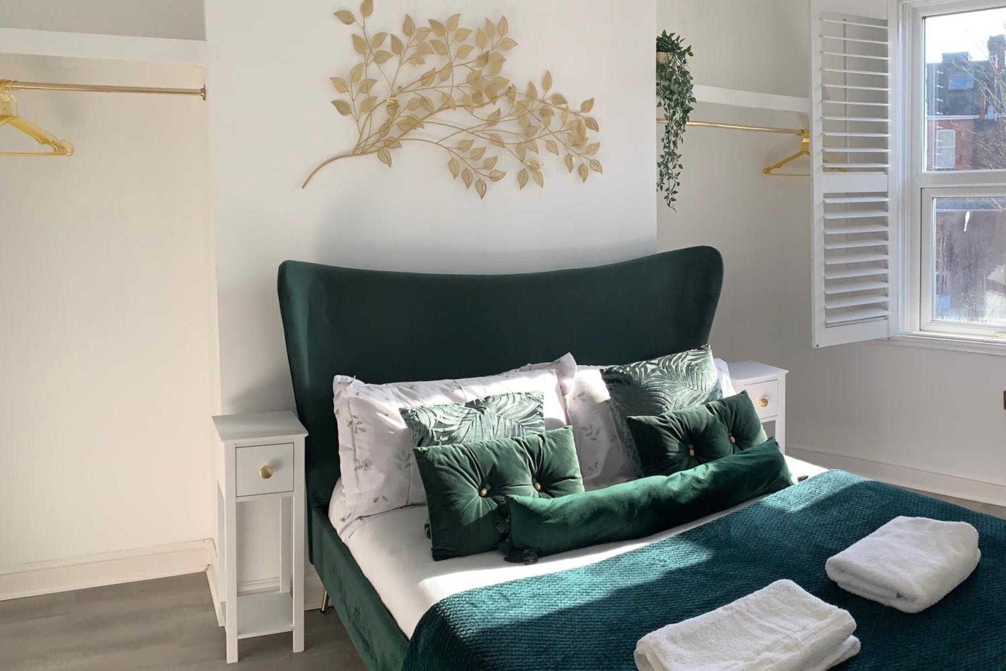 Modern Town Centre Flat - Free Shared Parking, King Size Bed, 5 Minutes Walk To Beach Bournemouth Exteriér fotografie